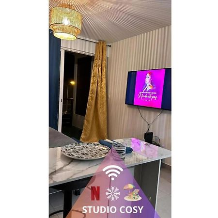 Le B96 Apartment Кайен Екстериор снимка
