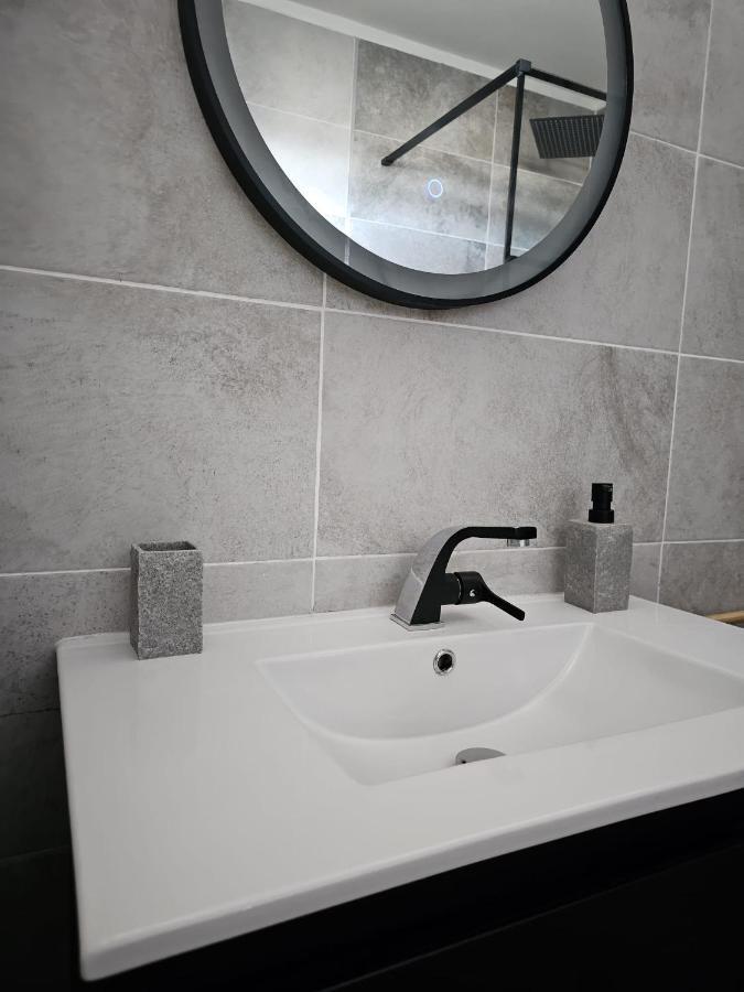 Le B96 Apartment Кайен Екстериор снимка